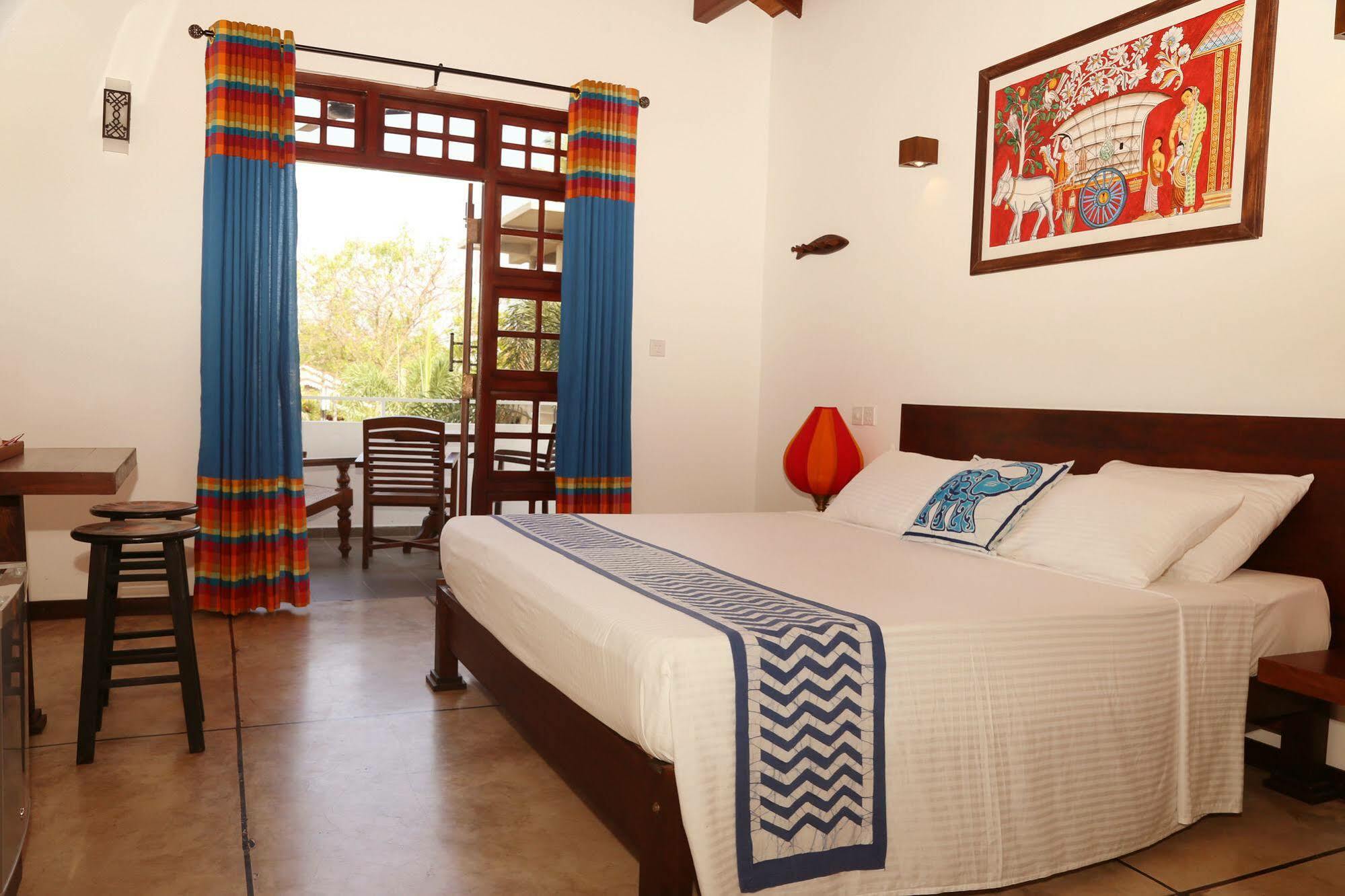 Blue Elephant Boutique 3*